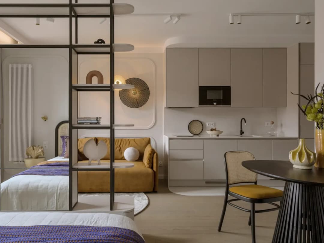 Malutkie mieszkanie jak urządzić: 5 trików na funkcjonalną przestrzeń