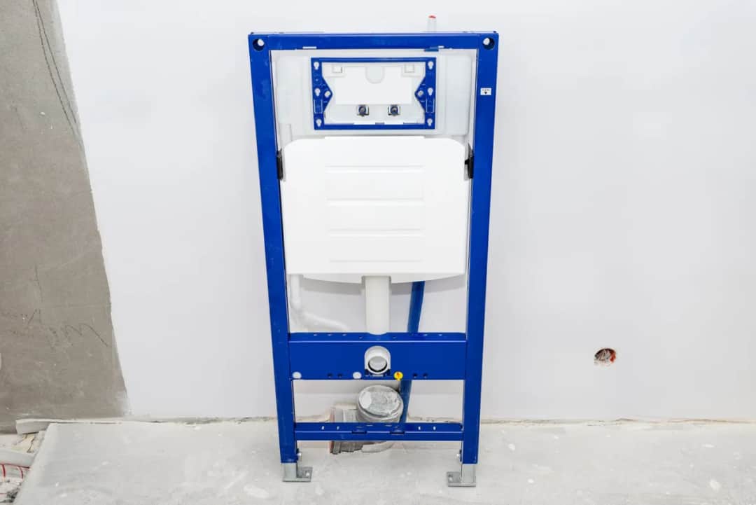 Wysokość montażu stelaża WC: Jak uniknąć błędów i zyskać komfort?