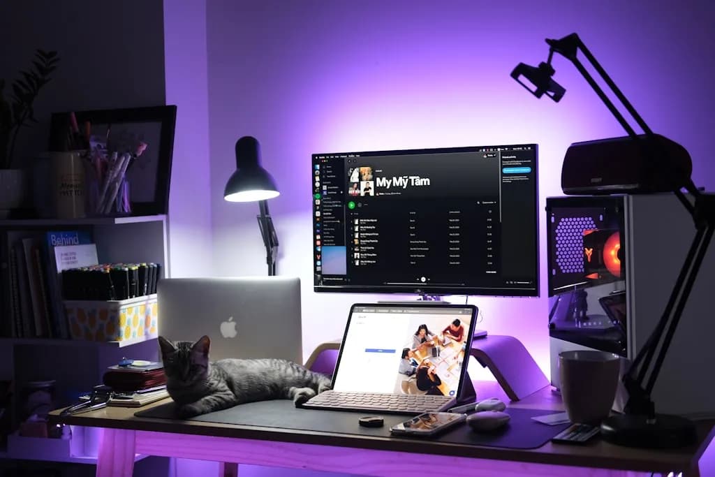 Najlepsze stanowiska streamerów i youtuberów: inspiracje dla Twojego setupu