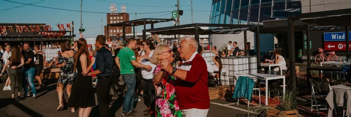 Dach dominikańska we Wrocławiu: najlepsze miejsce na letnie wydarzenia