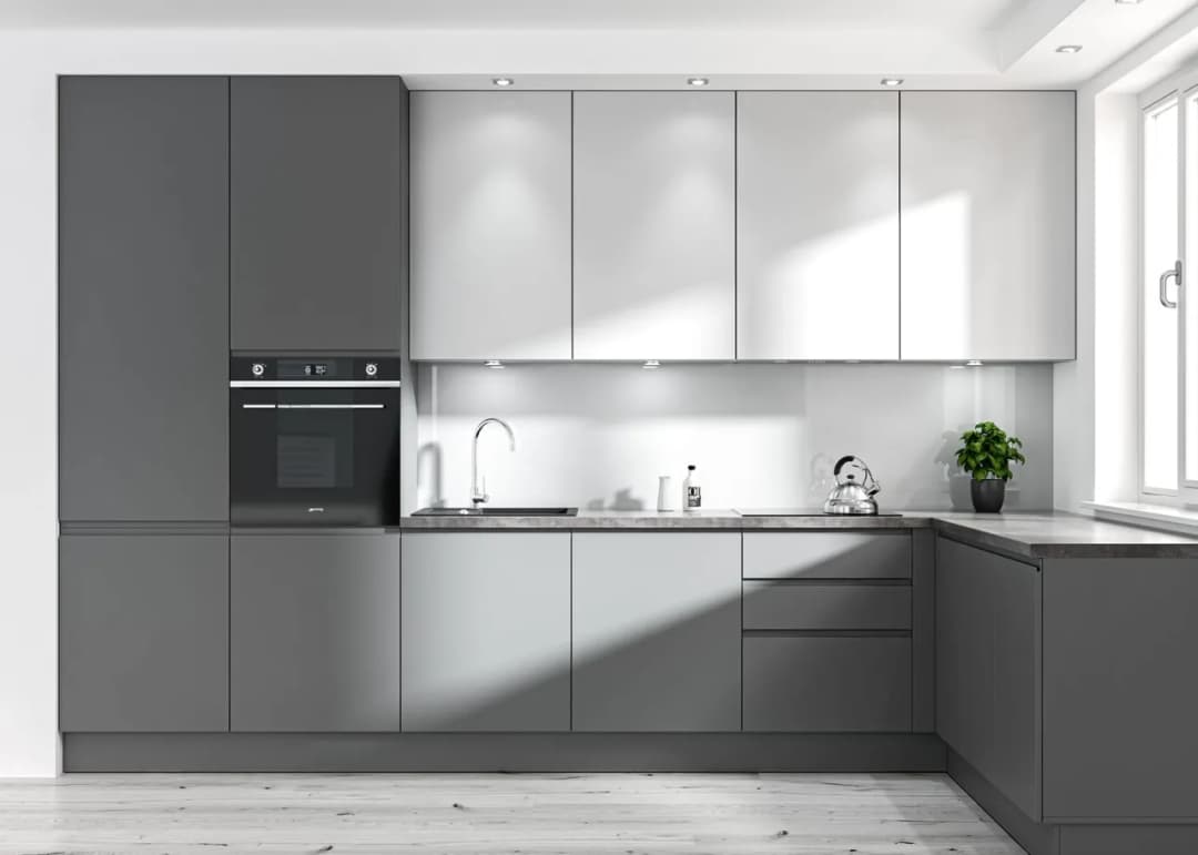 Zabudowa kuchni do sufitu - Porady, ceny i rozwiązania