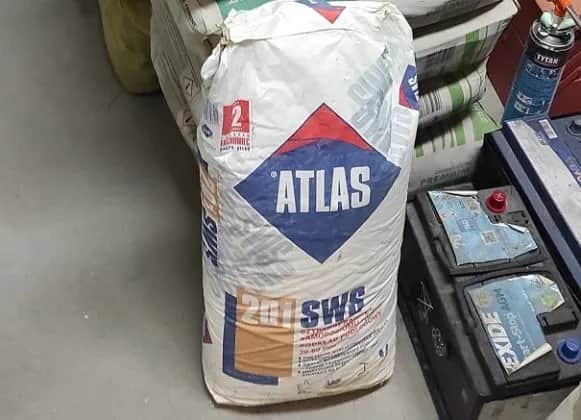 Ile worków zaprawy na wylewkę? Oblicz dokładnie i uniknij błędów!