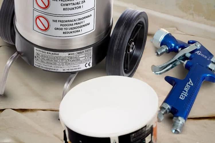 Jak prawidłowo nakładać tynk pistoletem i uniknąć najczęstszych błędów