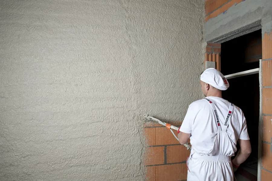 Tynki Diamant czy cementowo-wapienne: Który wybór jest lepszy?