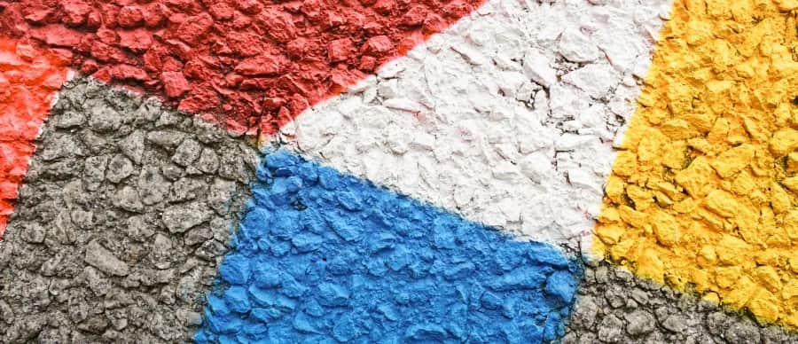 Czy tynk mozaikowy da się naprawić? Praktyczne porady i metody poprawy wyglądu