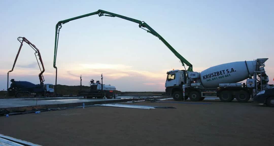 Ile kosztuje m3 betonu B20? Sprawdź ceny i ukryte koszty