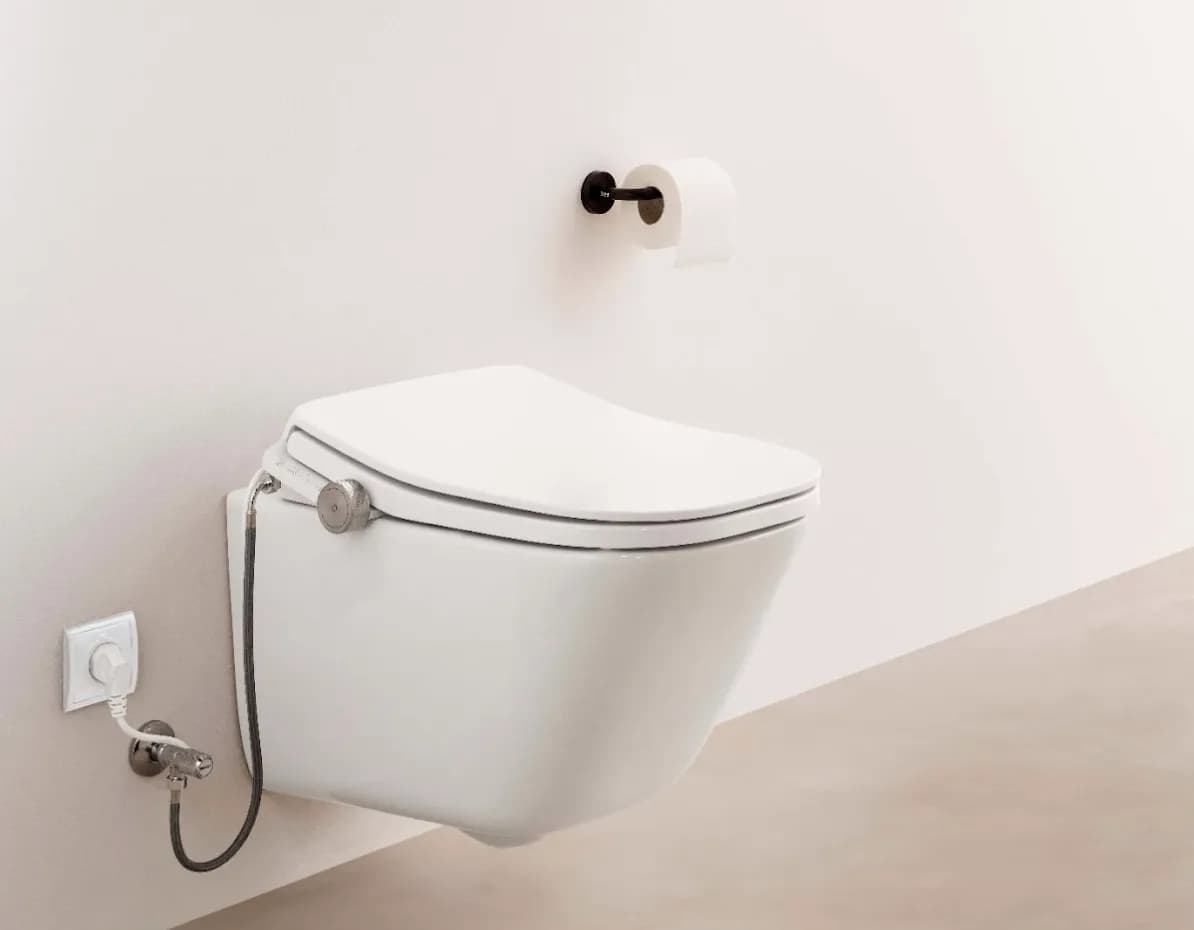 Czystość ma nową nazwę: toalety myjące. Przewodnik po rewolucji, która dzieje się w Twojej łazience