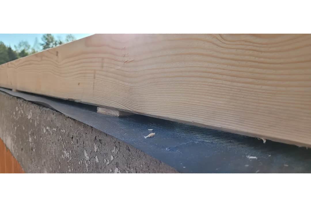 Mocowanie murłaty do wieńca: Uniknij błędów, zbuduj trwały dach.